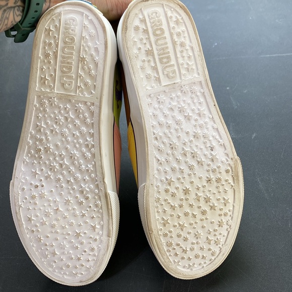 SpongeBob Sneakers - Picture 7 of 7